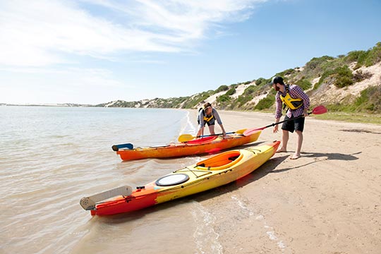 canoe-coorong