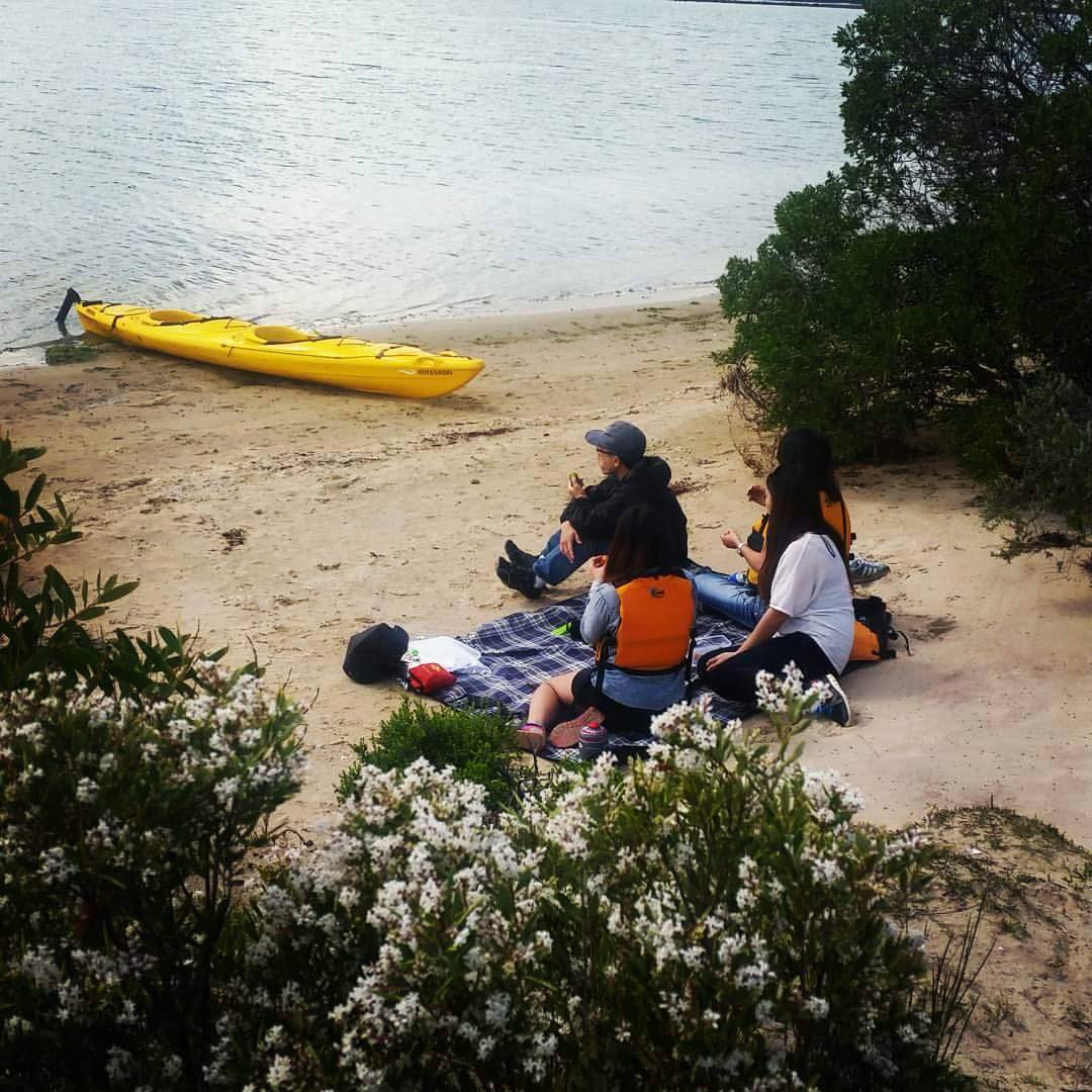 canoe-coorong