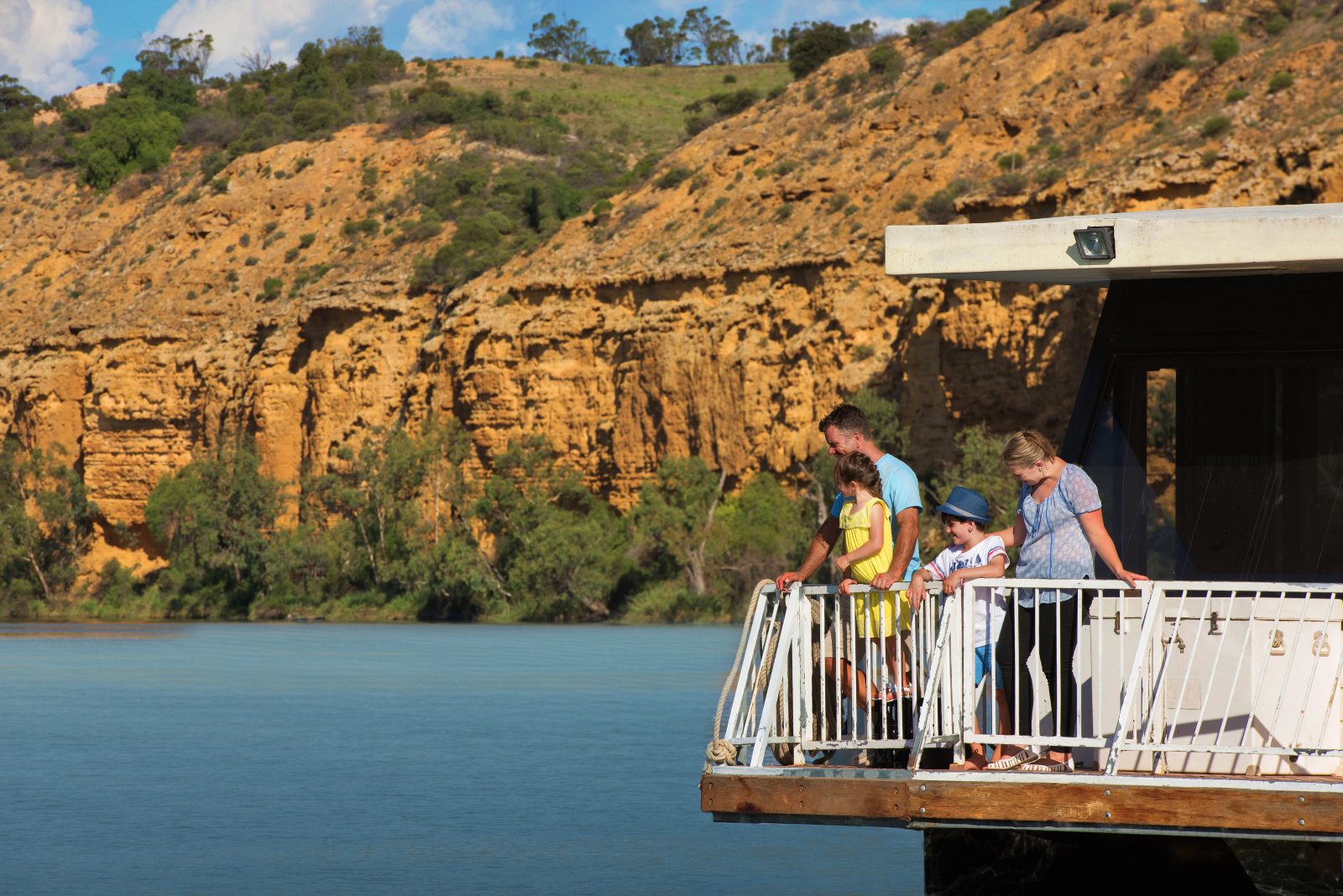 Unforgettable Houseboats