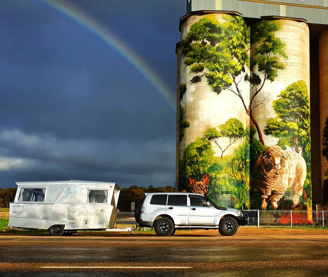 karoonda-silos-caravan