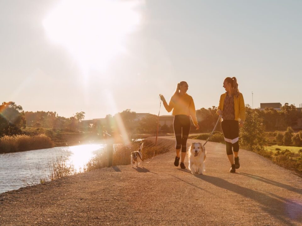 sonia-and-nikita-murray-coorong-trail